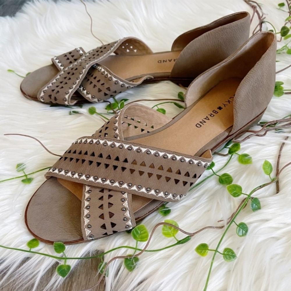 Lucky Brand Gallah 2 Leather Flat Sandal Perforated Tan Womens Size 8.5 M 38.5